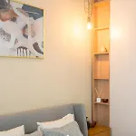 아파트 Crystal 3bdr In Center 부쿠레슈티