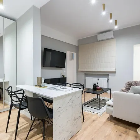 Crystal 3bdr In Center Бухарест