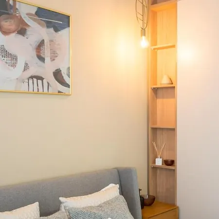 Apartment Crystal 3bdr In Center Bucharest