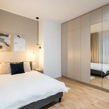 Crystal 3bdr In Center Apartamento