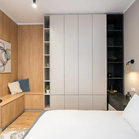 Crystal 3bdr In Center * Бухарест