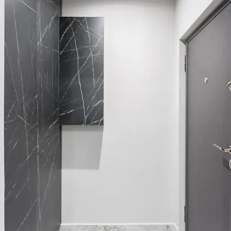 Crystal 3bdr In Center 布加勒斯特