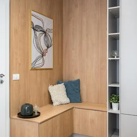 Apartment Crystal 3bdr In Center Bucharest