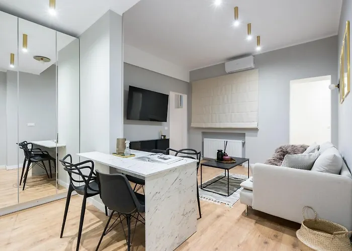 Crystal 3bdr In Center Bukarest